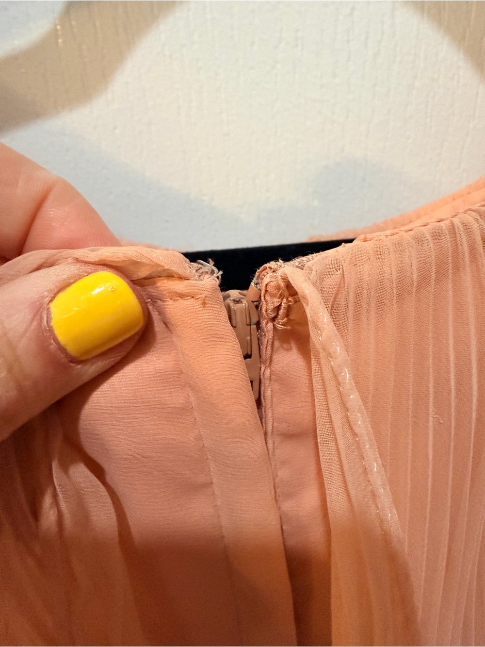 Vintage 1960โs Peach Pleated Chiffon Maxi Dress - Picture 3 of 13